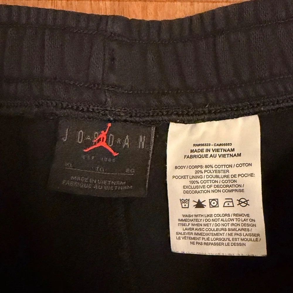 Air Jordan Artist Series Jammie Holmes Paint Splatter Sweatpants Men's Size XL